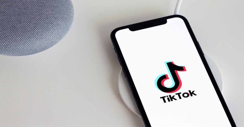 W jaki sposób możesz zaprosić znajomych do TikTok i zarabiać pieniądze?