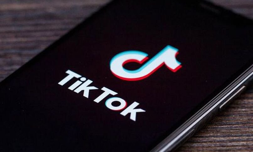 foto del teléfono móvil tiktok